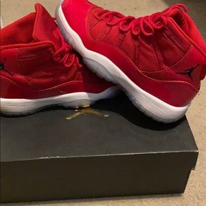 Red Jordan 11’s